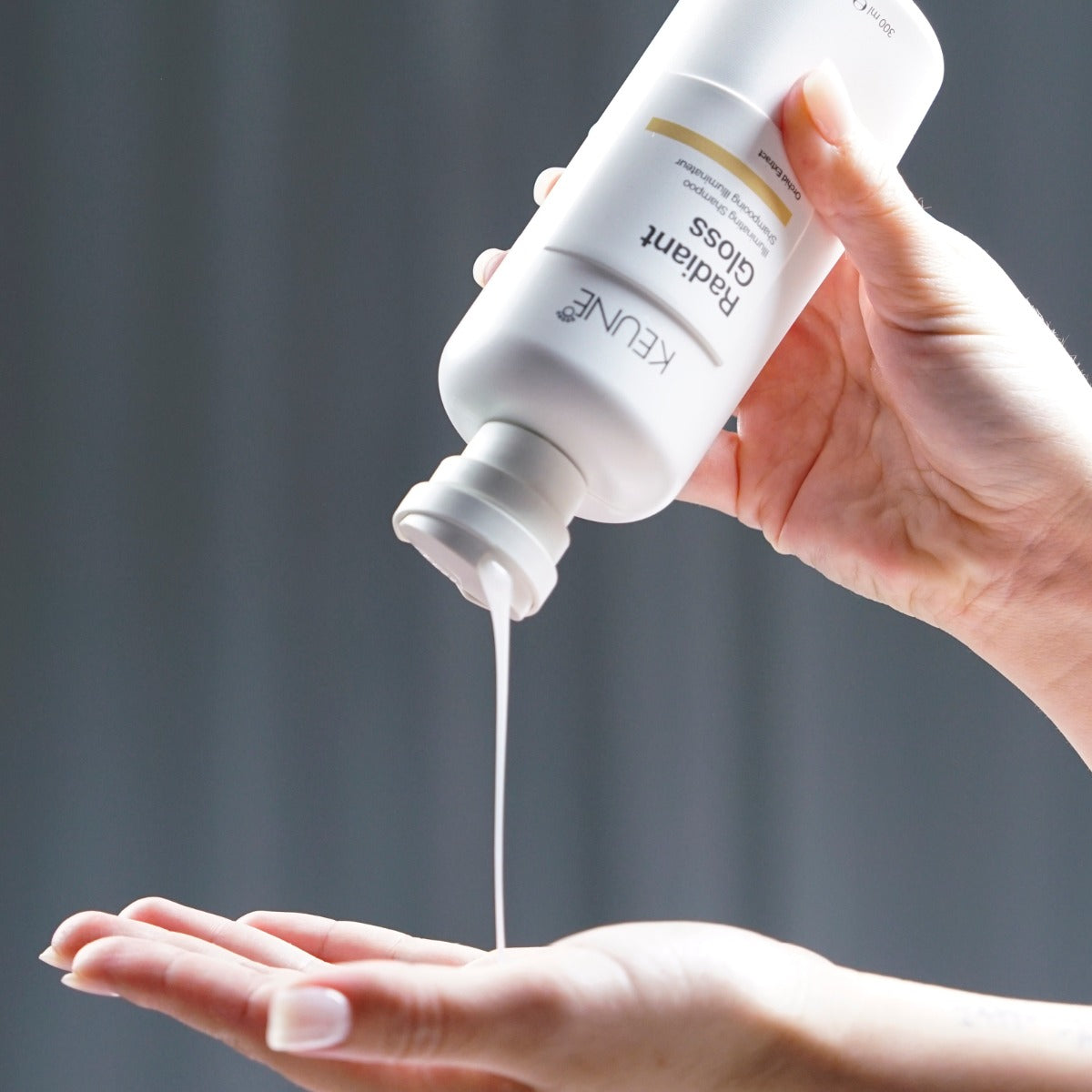 CARE RADIANT GLOSS ILLUMINATING SHAMPOO 300ml