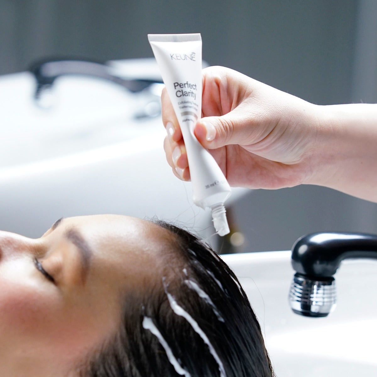 CARE PERFECT CLARITY EXFOLIATING TREATMENT 35ml x 4